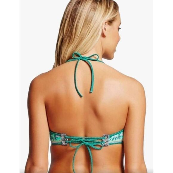 NWOT SHADE AND SHORE BIKINI TOP - Picture 2 of 7